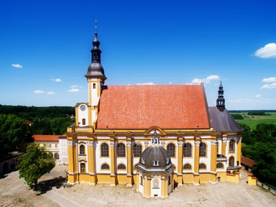 ©02_Stiftskiche_Joke-Air