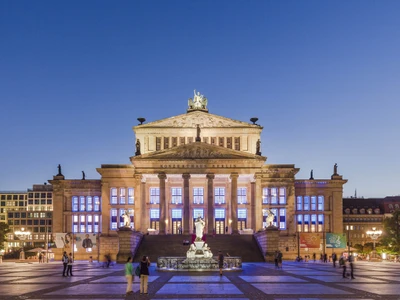 ©konzerthaus_berlin_aussenansicht_abendlicht_credit_david_von_becker_6